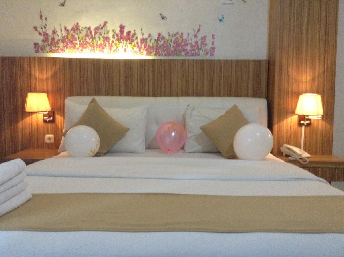 Kyo Serviced Apartment Jakarta Cilandak  Buitenkant foto