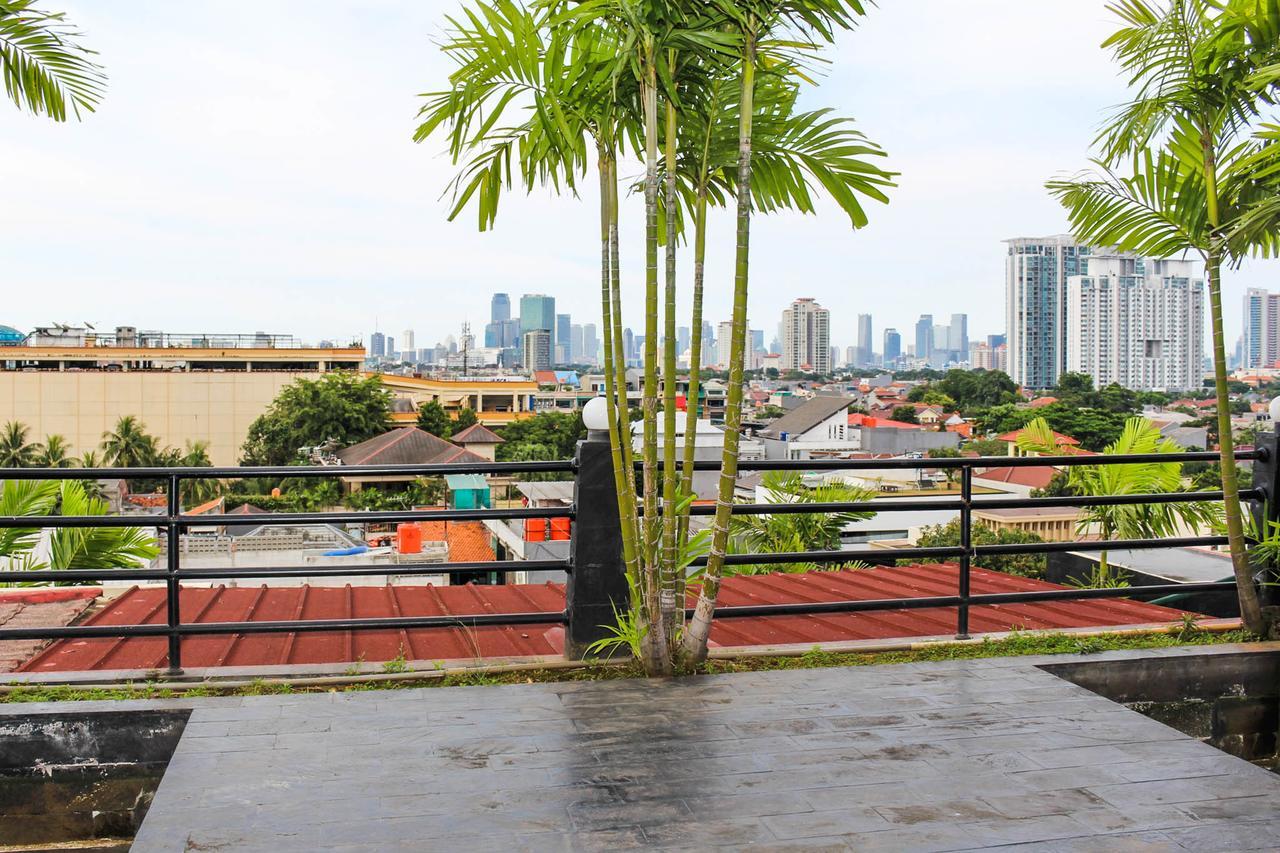 Kyo Serviced Apartment Jakarta Cilandak  Buitenkant foto