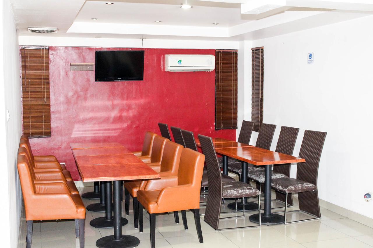 Kyo Serviced Apartment Jakarta Cilandak  Buitenkant foto
