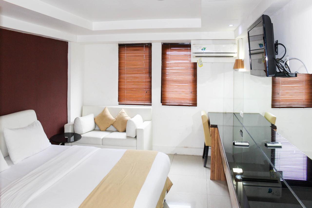 Kyo Serviced Apartment Jakarta Cilandak  Buitenkant foto