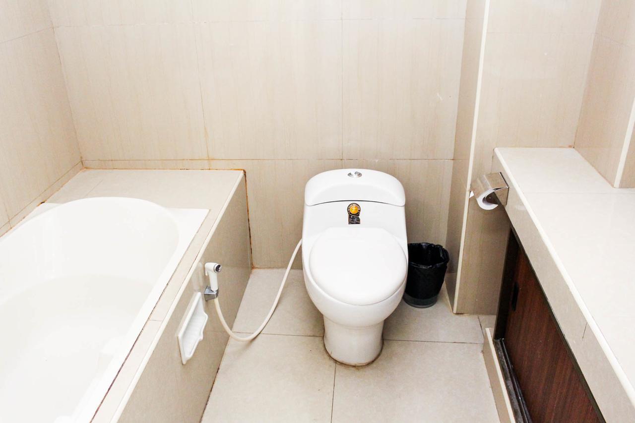 Kyo Serviced Apartment Jakarta Cilandak  Buitenkant foto