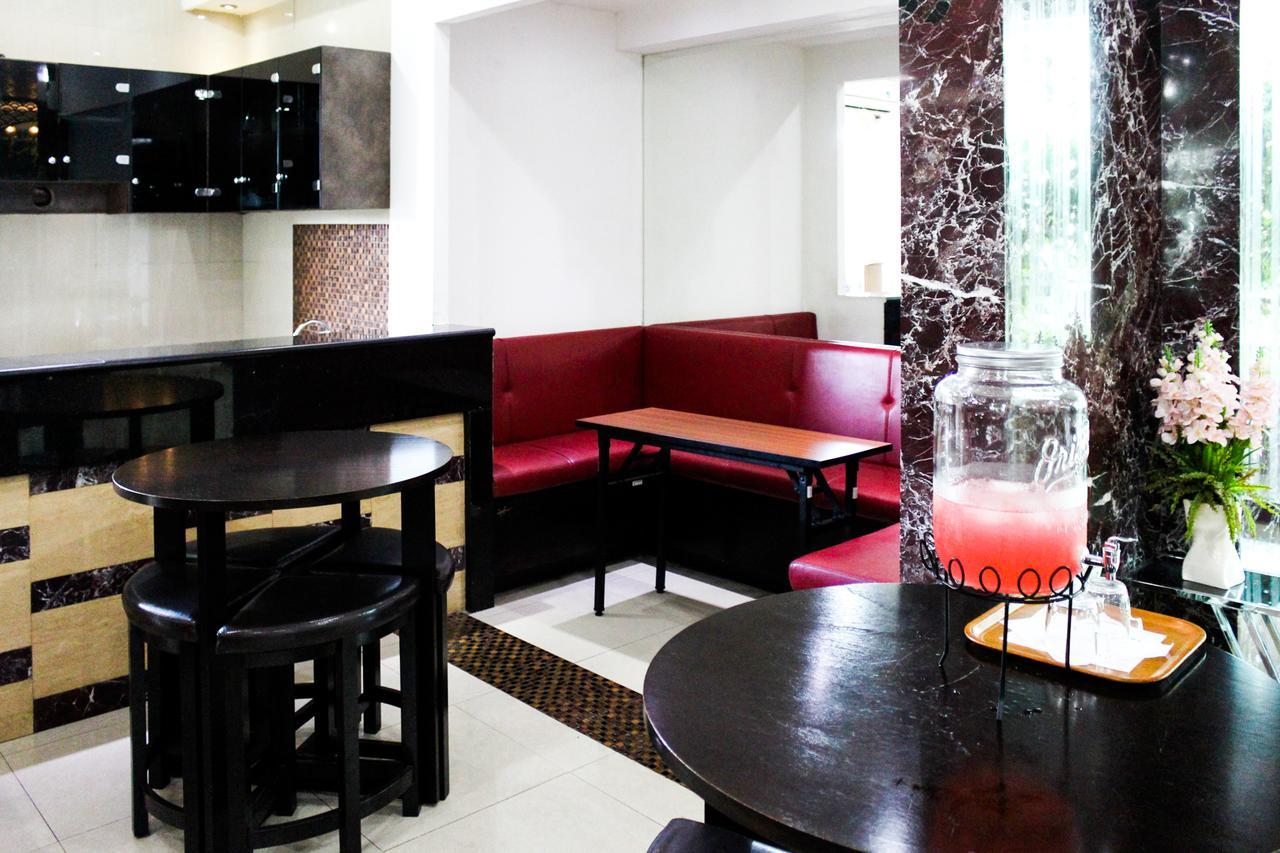 Kyo Serviced Apartment Jakarta Cilandak  Buitenkant foto