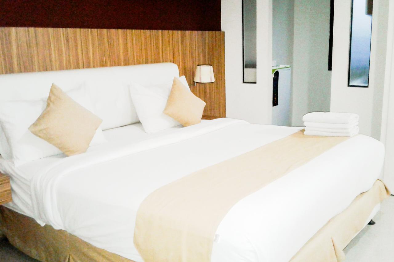 Kyo Serviced Apartment Jakarta Cilandak  Buitenkant foto