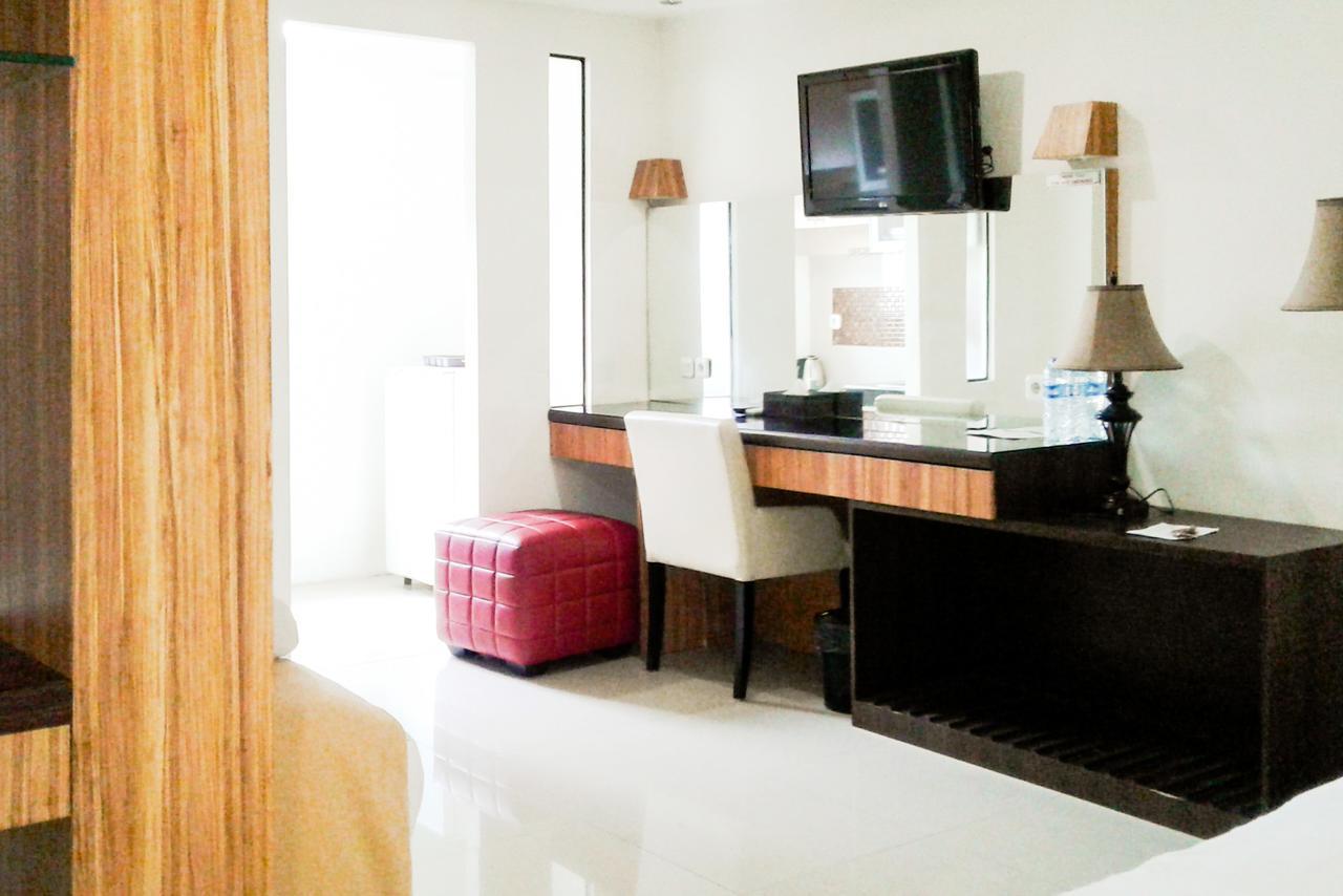 Kyo Serviced Apartment Jakarta Cilandak  Buitenkant foto