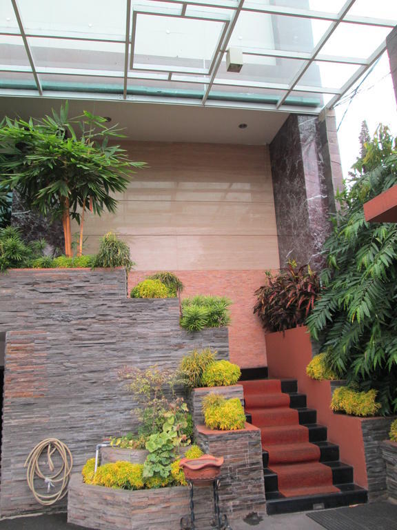 Kyo Serviced Apartment Jakarta Cilandak  Buitenkant foto